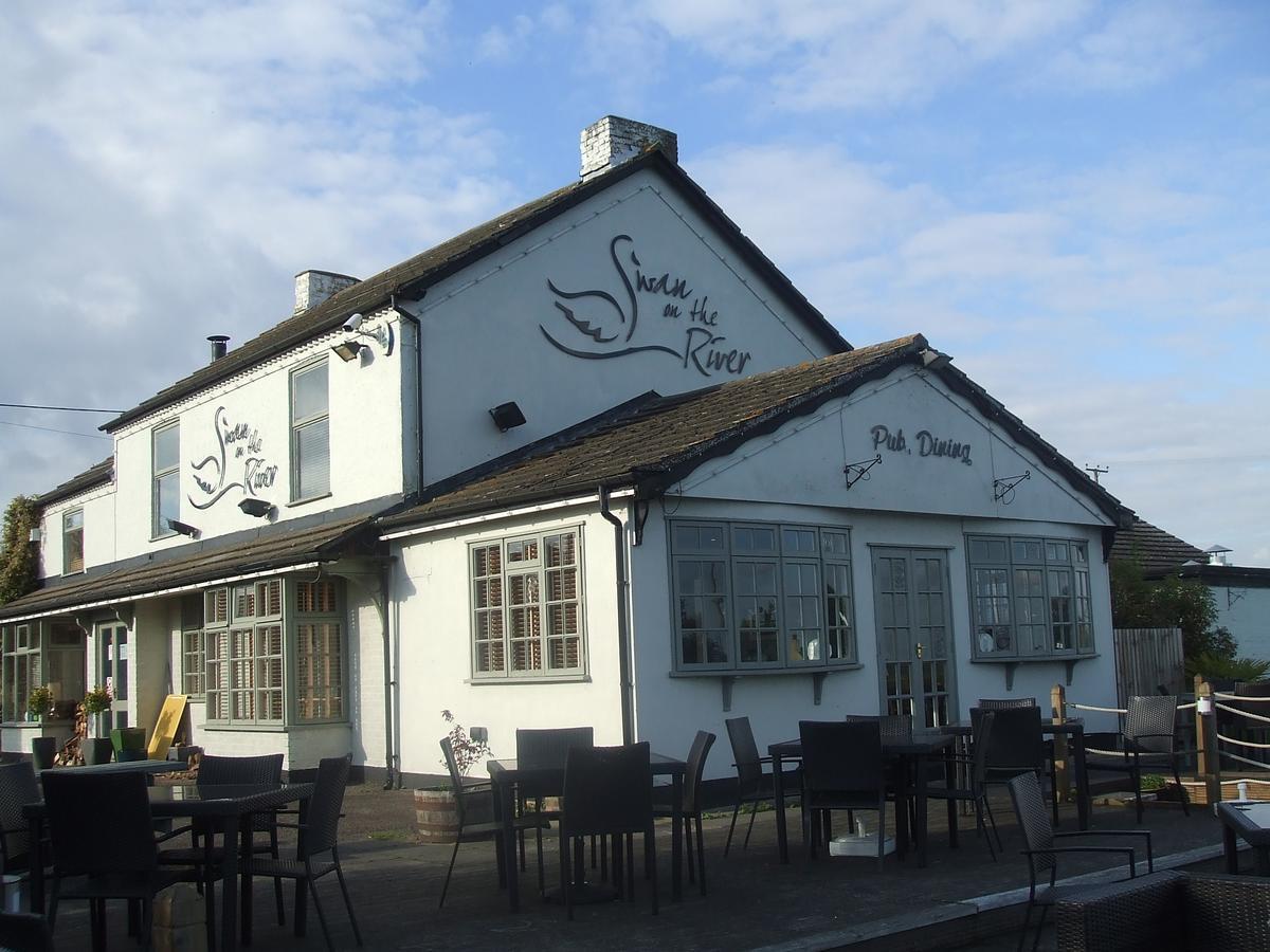 The Swan On The River Hotel Ely Eksteriør billede